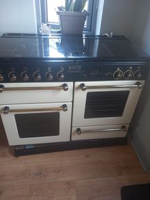 full gas leasure cooker plus hot plate and grill