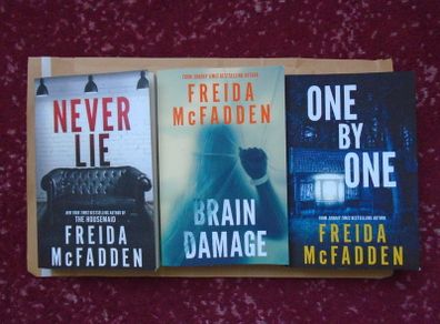 Book bundle, Paperback books, Fiction, Freida Mc Fadden books