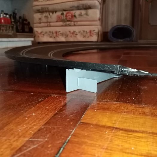 Scalextric C8298: 16x Used Banked Curve Track Supports