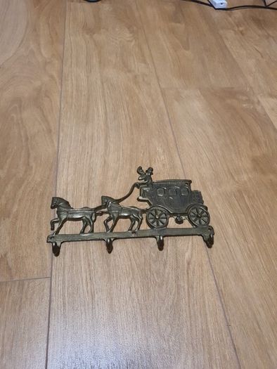 collectable highland arts brass key hanger