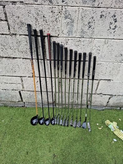 Golf Clubs Compleat Set