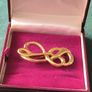 Vintage Costume Brooch Collection - Elegant Retro Pins 5 Pieces Image 4
