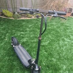 Electric Scooter for parts or repair