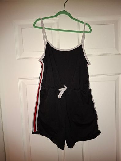 Bundle of girls playsuits, size 9-10 yo