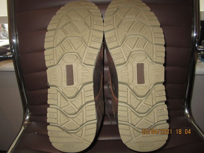 Mens Boots Size 9