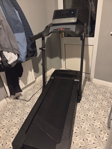Treadmill ( folding)