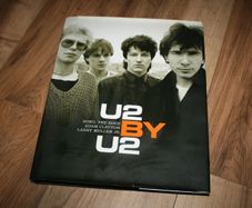 U2 by U2 , Neil McCormick (Hardback)