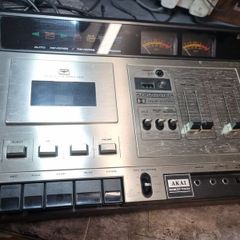 Akai gxc-75d  tape deck (NEED SERVICE)