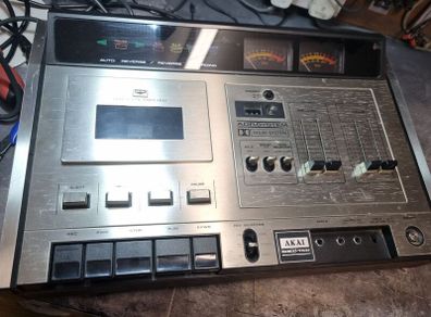 Akai gxc-75d  tape deck (NEED SERVICE)
