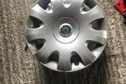 Set of used 15in Skoda wheel trims