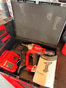 Milwaukee Lockbolt M18