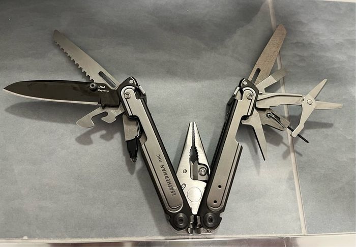 Leatherman Arc + Leatherman Bit Kit