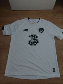 new balance ireland white t shirt