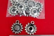 Jewellery Making - Acrylic Flower Charms