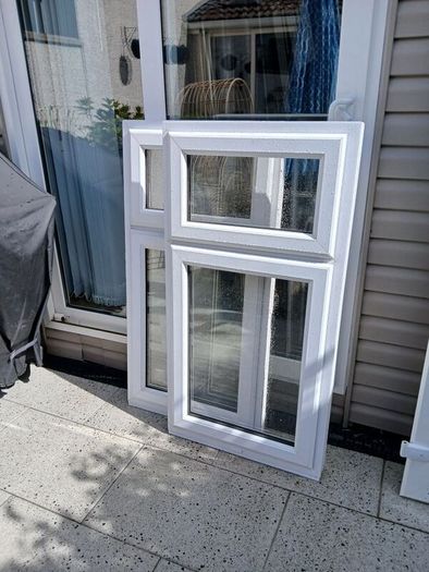 2 pvc windoww