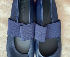 Camper Right Soft Leather Ballet Flats / Mary Jane Shoes - Size 40 - Like New