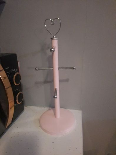 pink mug tree