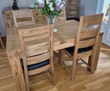 Solid Oak Dinning Room Table,Chairs and matching Sideboard