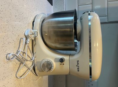 Stand mixer