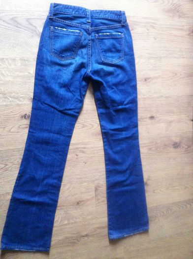 Gap Jeans in Fantastic Condition (size 8) American 4