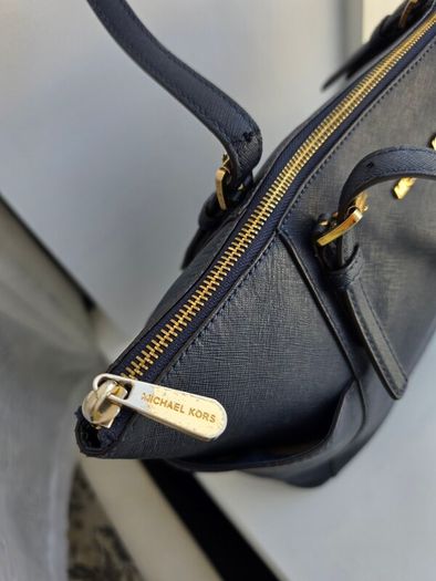 Genuine Michael Kors Navy Shoulder Bag