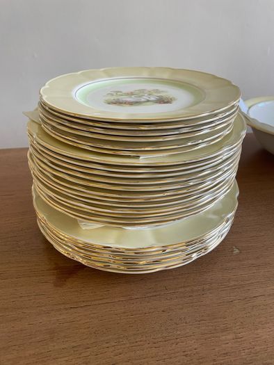 Vintage Arklow Pottery Dinner Set