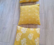 3 Cushions Mustard/White 40cms square