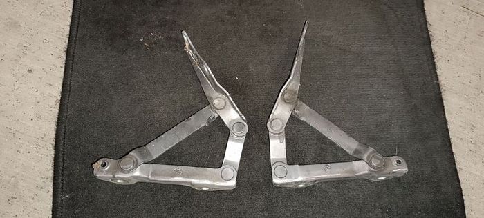 Toyota MR2 mk3 ZZW30 Roadster MR-S Spyder Rear Engine Lid Hinges