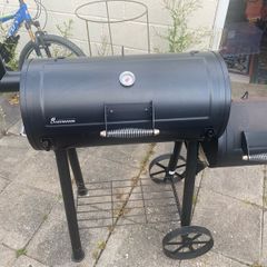 Landmann Memphis BBQ Meat Smoker & Grill