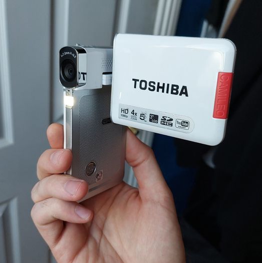 Toshiba S20 Video Camera Camcorder