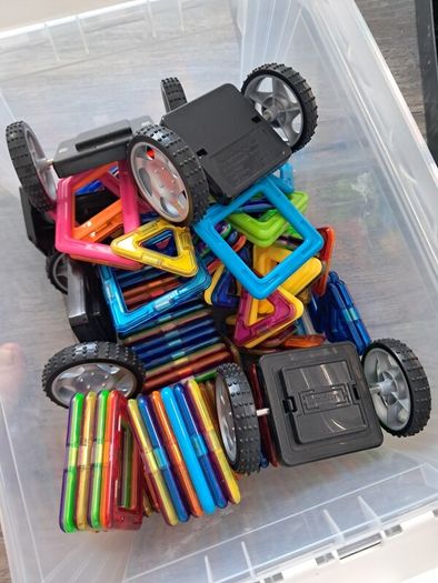Magformers