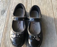 Clarks Back to School Shoes size UK 1.5F EU 33.5
