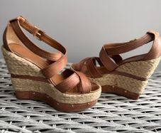River Island Tan Wedges