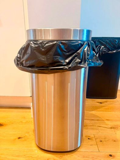 Stainless Steel Kitchen Bin (Approx. 35 40L) Excellent Condition 35 Euros