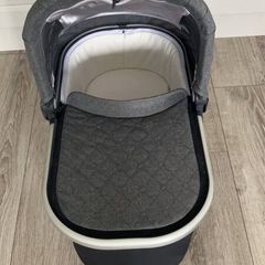 Uppababy Vista V2 Bundle