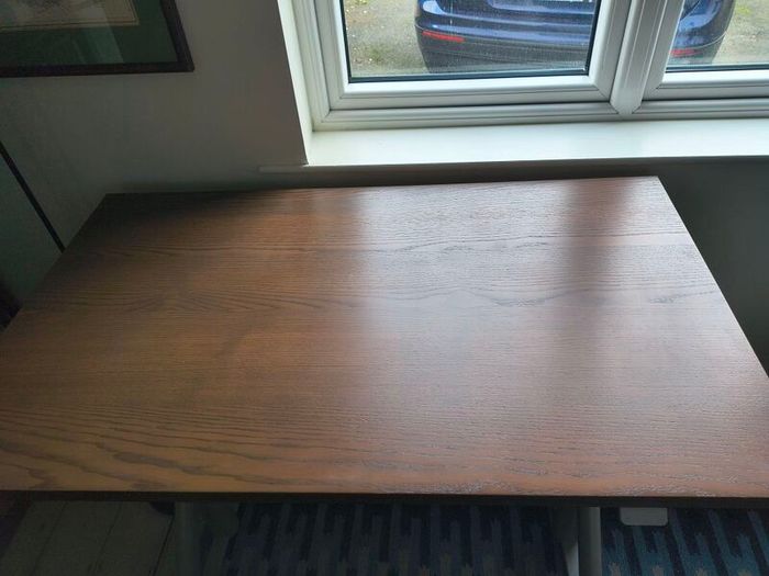 Standing desk