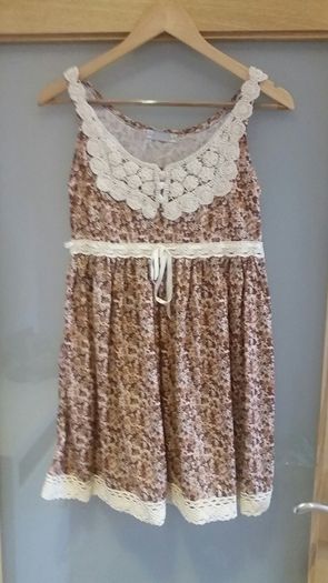 Brand new. Crochet Floral Top