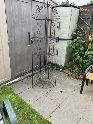Folding metal shelving