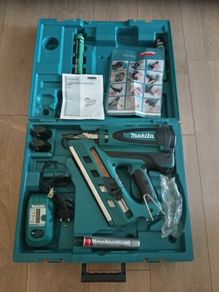 Makita GN900SE 1st fix(Framing) cordless nailer.