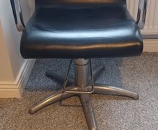 Hair salon chair
