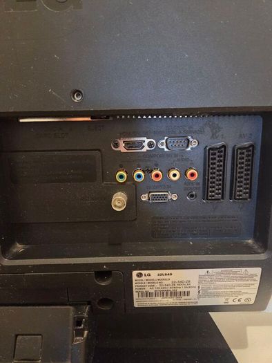 LG Television/: monitor 22 inch great working order
