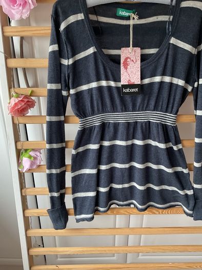 jumper  Bnwt size 12 stripe scoop neck hollister inspired