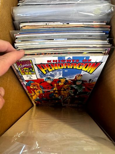 DC, Marvel Long Comic Box w 290 comics for Sale