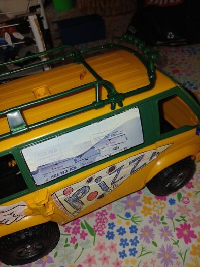 Teenage Mutant Ninja figure  Playset and figures (Please Read)