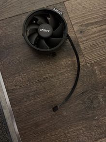 AM4 stock cpu cooler