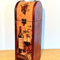 Vintage wooden wine bottle box