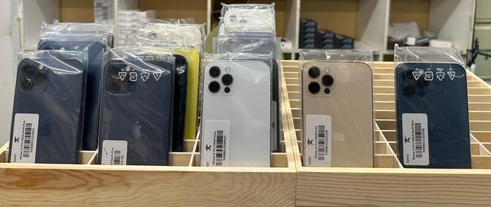 iPhone Stock Available | Used & Fully Tested | Prices From 149 | Phoney Tech Navan