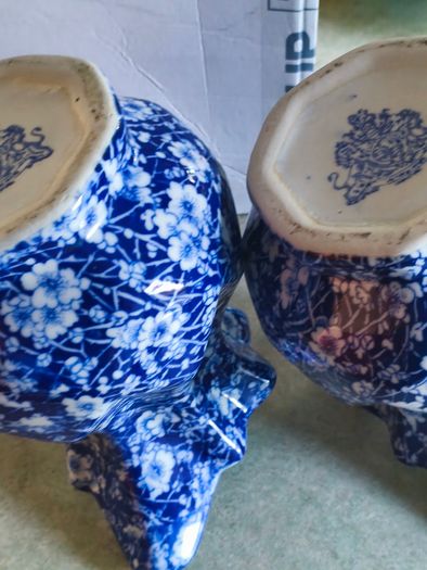 Set of 2 Victoria Ware Ironstone Pitcher, Calico Blue & White Floral flower transfer ware. each 80.00 Euro each or the set of 2 for  150.00 euro Made in England, in very good condition .