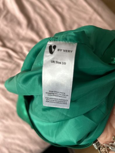 womens satin skirt green beautiful size 10
