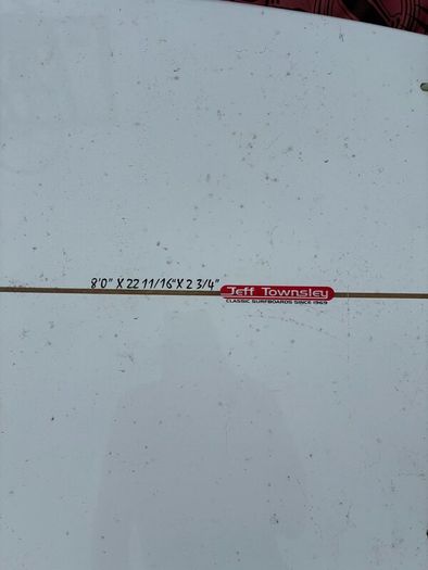 Surfboard 8ft. Excellent condition.